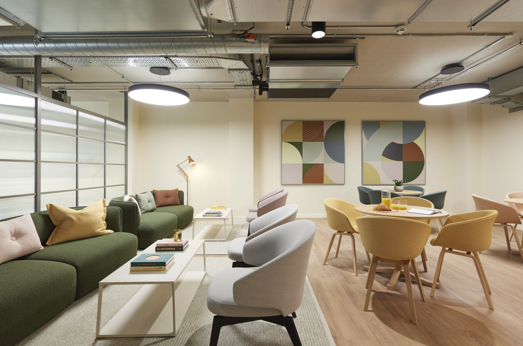 Office Space for up to 350 people in London